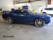 ✅ 2010 Dodge Challenger SE • VIN: 2B3CJ4DV9AH324134 • Lot: 73788554. Wystawiony na Copart z przebiegiem Nie podano. Bezpłatny archiwum sprzedaży aukcyjnych z USA i szczegółowy raport historii pojazdu na DreamBid. Zdjęcie 4.