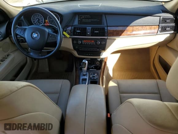 ✅ 2013 BMW X5 xDrive35d • VIN: 5UXZW0C51D0B91707 • Лот: 85374955. Опубликован ранее на Copart с пробегом 107 840 миль. Бесплатный доступ к архиву аукционных продаж из США и подробный отчёт об истории автомобиля на DreamBid. Изображение 8.