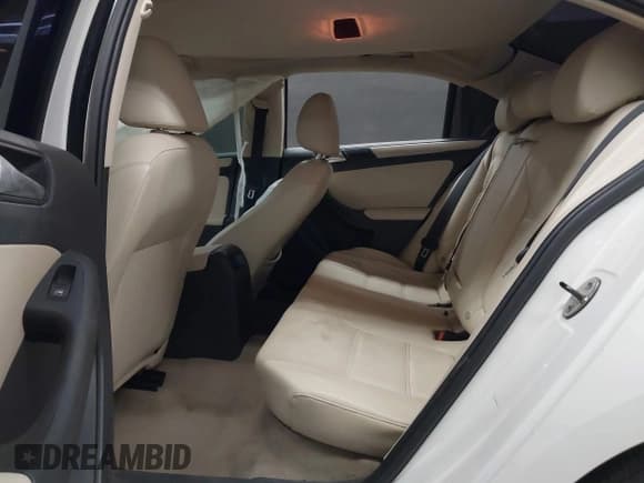 ✅ 2012 Volkswagen Jetta SE • VIN: 3VWDP7AJ6CM338420 • Lot: 42471162. Listed on IAAI with 183,516 mi. Free auction sales archive from the USA and detailed vehicle history report at DreamBid. Image 8.