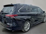 ✅ 2022 Toyota Sienna Platinum • VIN: 5TDERKEC5NS111495 • Лот: 93994175. Опубликован ранее на Copart с пробегом 90 876 миль. Бесплатный доступ к архиву аукционных продаж из США и подробный отчёт об истории автомобиля на DreamBid. Изображение 4.