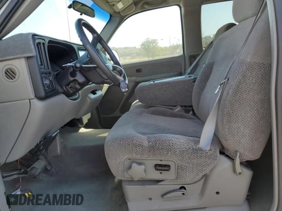 ✅ 1999 Chevrolet Silverado 1500 LS • VIN: 2GCEC19V5X1216037 • Лот: 76919114. Опубликован ранее на Copart с пробегом 101 587 миль. Бесплатный доступ к архиву аукционных продаж из США и подробный отчёт об истории автомобиля на DreamBid. Изображение 7.