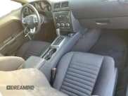 ✅ 2012 Dodge Challenger SXT • VIN: 2C3CDYAG1CH294282 • Lot: 77156864. Wystawiony na Copart z przebiegiem 28 042 mil. Bezpłatny archiwum sprzedaży aukcyjnych z USA i szczegółowy raport historii pojazdu na DreamBid. Zdjęcie 8.