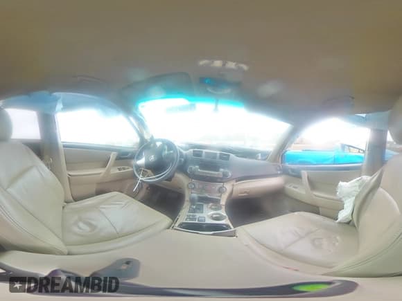 ✅ 2011 Toyota Highlander • VIN: 5TDBK3EH5BS081693 • Лот: 89641795. Опубликован ранее на Copart с пробегом Не указан. Бесплатный доступ к архиву аукционных продаж из США и подробный отчёт об истории автомобиля на DreamBid. Изображение 16.