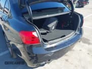 ✅ 2018 BMW 3 Series 330i • VIN: WBA8B9G58JNV00606 • Lot: 43239190. Wystawiony na IAAI z przebiegiem 68 085 mil. Bezpłatny archiwum sprzedaży aukcyjnych z USA i szczegółowy raport historii pojazdu na DreamBid. Zdjęcie 18.