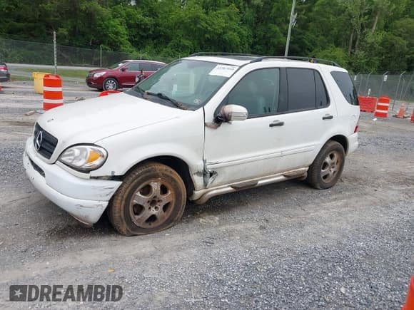 ✅ 2002 Mercedes-Benz M 320/430/500 • VIN: 4JGAB54E82A302467 • Lot: 42287010. Listed on IAAI with 217,505 mi. Free auction sales archive from the USA and detailed vehicle history report at DreamBid. Image 2.