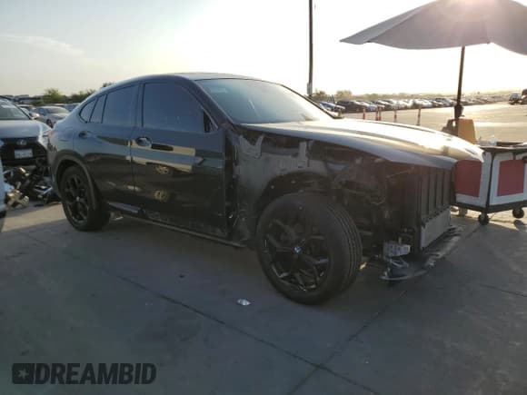 ✅ 2021 BMW X4 xDrive30i • VIN: 5UX2V1C01M9F43128 • Lot: 60580403. Wystawiony na Copart z przebiegiem 32 151 mil. Bezpłatny archiwum sprzedaży aukcyjnych z USA i szczegółowy raport historii pojazdu na DreamBid. Zdjęcie 4.