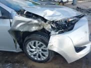 ✅ 2019 Toyota Corolla LE • VIN: 5YFBURHE7KP943819 • Lot: 43467204. Wystawiony na IAAI z przebiegiem 40 688 mil. Bezpłatny archiwum sprzedaży aukcyjnych z USA i szczegółowy raport historii pojazdu na DreamBid. Zdjęcie 6.