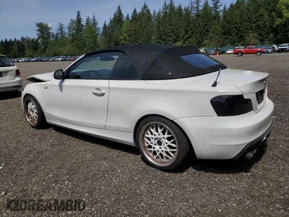 ✅ 2010 BMW 1 Series 128i • VIN: WBAUN1C50AVH81851 • Lot: 56607275. Listed on Copart with 145,036 mi. Free auction sales archive from the USA and detailed vehicle history report at DreamBid. Image 2.