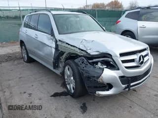 ✅ 2013 Mercedes-Benz GLK 350 • VIN: WDCGG8JB5DG061411 • Лот: 43665647. Опубликован ранее на IAAI с пробегом 86 688 миль. Бесплатный доступ к архиву аукционных продаж из США и подробный отчёт об истории автомобиля на DreamBid. Изображение 1.
