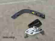 2025 Chevrolet Equinox FWD LT with VIN 3GNAXHEG6SL219613, listed as a Copart auction lot 50754305 with 8,451 mi miles and Salvage title. Bid and sale history available at DreamBid. Image 13.