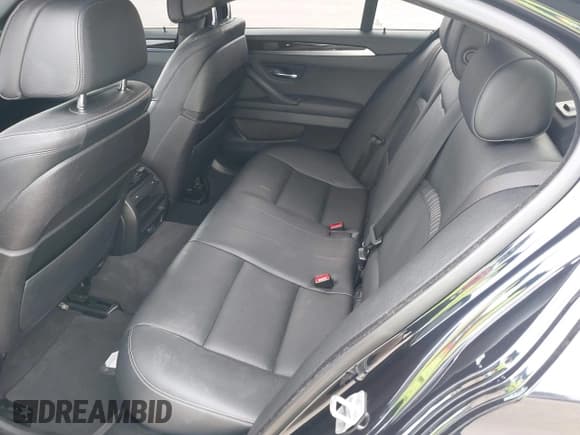 ✅ 2014 BMW 5 Series 550i xDrive • VIN: WBAKP9C59ED693373 • Lot: 41624879. Listed on IAAI with 92,680 mi. Free auction sales archive from the USA and detailed vehicle history report at DreamBid. Image 8.