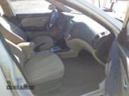 ✅ 2010 Hyundai Elantra SE • VIN: KMHDU4AD9AU977464 • Lot: 43478148. Listed on IAAI with 184,674 mi. Free auction sales archive from the USA and detailed vehicle history report at DreamBid. Image 5.