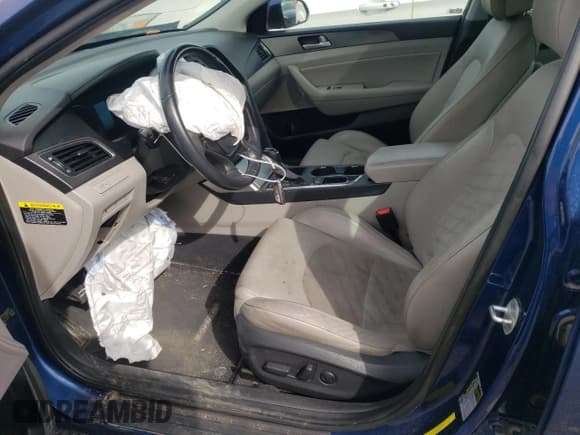 ✅ 2017 Hyundai Sonata Sport • VIN: 5NPE34AF0HH526957 • Lot: 41023503. Listed on Copart with 101,257 mi. Free auction sales archive from the USA and detailed vehicle history report at DreamBid. Image 7.