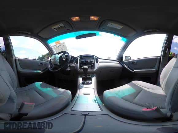 2006 Toyota Highlander z VIN JTEGD21AX60139594, wystawiony jako IAAI lot #42473393 z przebiegiem 210 409 mil mil oraz . Historia ofert i sprzedaży dostępna na DreamBid. Obrazek 21.