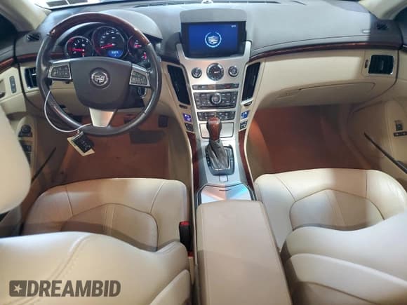 ✅ 2012 Cadillac CTS Performance • VIN: 1G6DM5E39C0130310 • Lot: 65989385. Wystawiony na Copart z przebiegiem 44 281 mil. Bezpłatny archiwum sprzedaży aukcyjnych z USA i szczegółowy raport historii pojazdu na DreamBid. Zdjęcie 8.