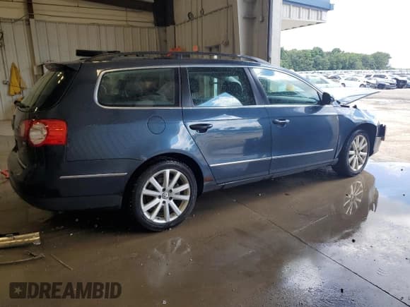 ✅ 2007 Volkswagen Passat 2.0T • VIN: WVWTK73CX7E003572 • Лот: 64676075. Опубликован ранее на Copart с пробегом 154 770 миль. Бесплатный доступ к архиву аукционных продаж из США и подробный отчёт об истории автомобиля на DreamBid. Изображение 3.