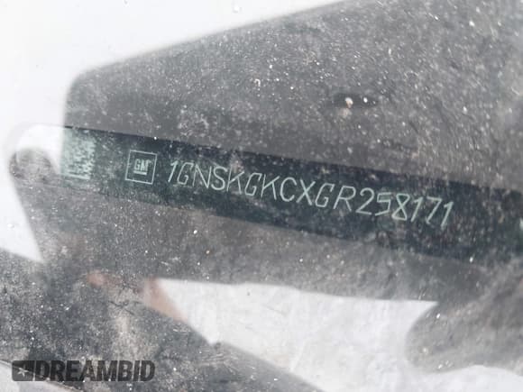 ✅ 2016 Chevrolet Suburban LS • VIN: 1GNSKGKCXGR258171 • Lot: 43759863. Listed on IAAI with 115,189 mi. Free auction sales archive from the USA and detailed vehicle history report at DreamBid. Image 17.