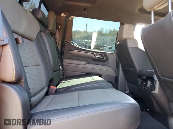 2024 Chevrolet Silverado 1500 ZR2 с VIN 3GCUDHEL4RG135689, выставлен на аукционе Copart как лот 87271775 с пробегом Не указан миль и Списание • Salvage title. История ставок и продаж доступна на DreamBid. Изображение 10.