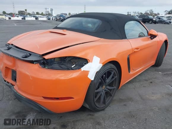 ✅ 2018 Porsche 718 Boxster • VIN: WP0CA2A81JS210719 • Lot: 41998898. Listed on IAAI with 49,369 mi. Free auction sales archive from the USA and detailed vehicle history report at DreamBid. Image 4.