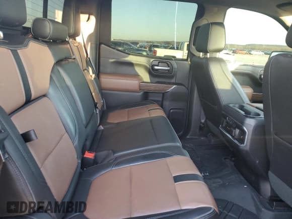 ✅ 2019 Chevrolet Silverado 1500 • VIN: 1GCPWFED6KZ354776 • Лот: 85632824. Опубликован ранее на Copart с пробегом 94 570 миль. Бесплатный доступ к архиву аукционных продаж из США и подробный отчёт об истории автомобиля на DreamBid. Изображение 10.