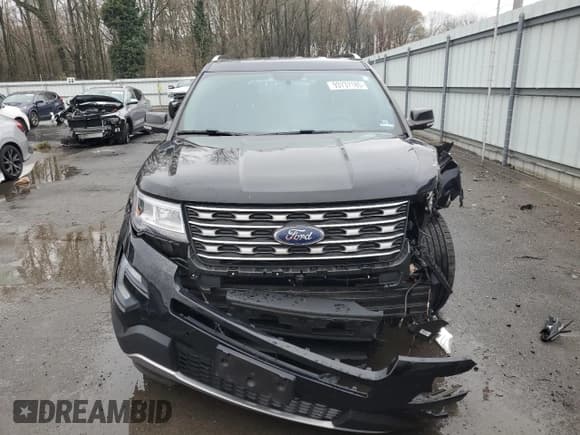 ✅ 2017 Ford Explorer Limited • VIN: 1FM5K8F80HGC06381 • Lot: 93737185. Wystawiony na Copart z przebiegiem 90 886 mil. Bezpłatny archiwum sprzedaży aukcyjnych z USA i szczegółowy raport historii pojazdu na DreamBid. Zdjęcie 5.