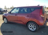 ✅ 2020 Kia Soul EX • VIN: KNDJ33AU1L7109898 • Лот: 89666265. Опубликован ранее на Copart с пробегом 79 047 миль. Бесплатный доступ к архиву аукционных продаж из США и подробный отчёт об истории автомобиля на DreamBid. Изображение 2.
