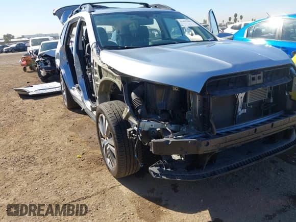 ✅ 2021 Subaru Ascent Touring • VIN: 4S4WMARD7M3455549 • Lot: 43497006. Wystawiony na IAAI z przebiegiem 39 043 mil. Bezpłatny archiwum sprzedaży aukcyjnych z USA i szczegółowy raport historii pojazdu na DreamBid. Zdjęcie 6.