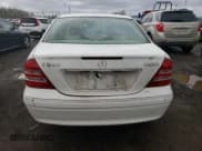 ✅ 2003 Mercedes-Benz C 240 • VIN: WDBRF81J83F372360 • Lot: 50892603. Wystawiony na Copart z przebiegiem 75 530 mil. Bezpłatny archiwum sprzedaży aukcyjnych z USA i szczegółowy raport historii pojazdu na DreamBid. Zdjęcie 6.