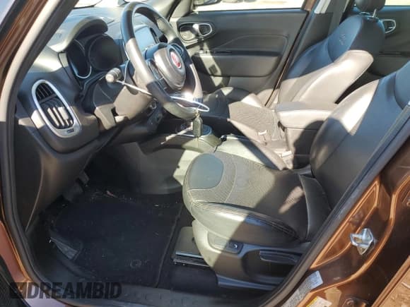 ✅ 2019 FIAT 500L Trekking • VIN: ZFBNFADH3KZ042447 • Лот: 82512885. Опубликован ранее на Copart с пробегом 73 363 миль. Бесплатный доступ к архиву аукционных продаж из США и подробный отчёт об истории автомобиля на DreamBid. Изображение 7.