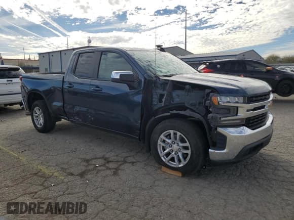 ✅ 2019 Chevrolet Silverado 1500 LT • VIN: 1GCRWCEDXKZ292600 • Lot: 46134225. Wystawiony na Copart z przebiegiem 119 558 mil. Bezpłatny archiwum sprzedaży aukcyjnych z USA i szczegółowy raport historii pojazdu na DreamBid. Zdjęcie 4.