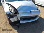 ✅ 2019 Nissan 370Z Sport Touring • VIN: JN1AZ4EHXKM422081 • Lot: 43581509. Wystawiony na IAAI z przebiegiem 71 345 mil. Bezpłatny archiwum sprzedaży aukcyjnych z USA i szczegółowy raport historii pojazdu na DreamBid. Zdjęcie 6.