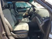 ✅ 2017 Ford Explorer XLT • VIN: 1FM5K7D82HGA70137 • Lot: 57715745. Wystawiony na Copart z przebiegiem 91 282 mil. Bezpłatny archiwum sprzedaży aukcyjnych z USA i szczegółowy raport historii pojazdu na DreamBid. Zdjęcie 7.