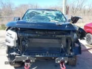 ✅ 2022 Chevrolet Silverado 1500 LT Trail Boss • VIN: 3GCUDFED3NG621160 • Lot: 41711947. Wystawiony na IAAI z przebiegiem 49 383 mil. Bezpłatny archiwum sprzedaży aukcyjnych z USA i szczegółowy raport historii pojazdu na DreamBid. Zdjęcie 13.