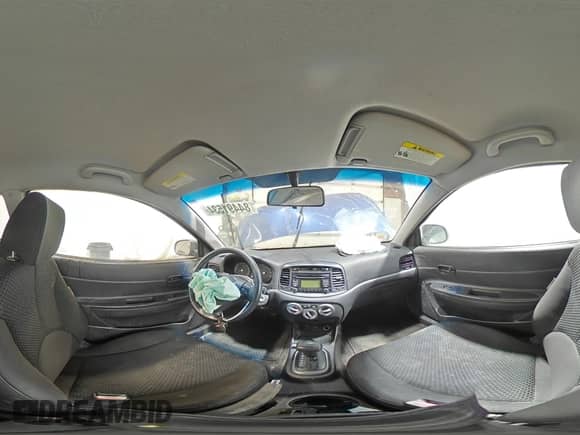 2011 Hyundai Accent SE z VIN KMHCN3AC3BU194748, wystawiony jako Copart lot #84491534 z przebiegiem Nie podano mil oraz Szkoda całkowita • Salvage title. Historia ofert i sprzedaży dostępna na DreamBid. Obrazek 16.