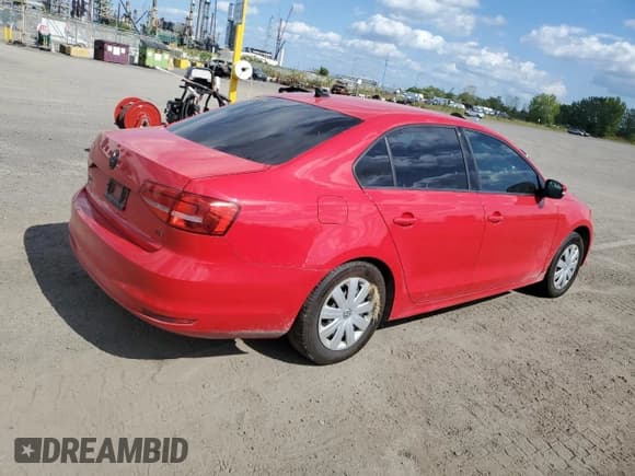 ✅ 2015 Volkswagen Jetta SE • VIN: 3VWD07AJ5FM322332 • Lot: 80368245. Listed on Copart with 112,067 mi. Free auction sales archive from the USA and detailed vehicle history report at DreamBid. Image 3.