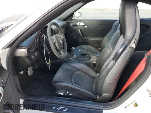 ✅ 2007 Porsche 911 • VIN: WP0AC29947S792337 • Lot: 43981775. Listed on Copart with 54,587 mi. Free auction sales archive from the USA and detailed vehicle history report at DreamBid. Image 7.