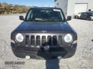 ✅ 2016 Jeep Patriot Latitude • VIN: 1C4NJRFB3GD758627 • Lot: 82385465. Wystawiony na Copart z przebiegiem 82 123 mil. Bezpłatny archiwum sprzedaży aukcyjnych z USA i szczegółowy raport historii pojazdu na DreamBid. Zdjęcie 5.