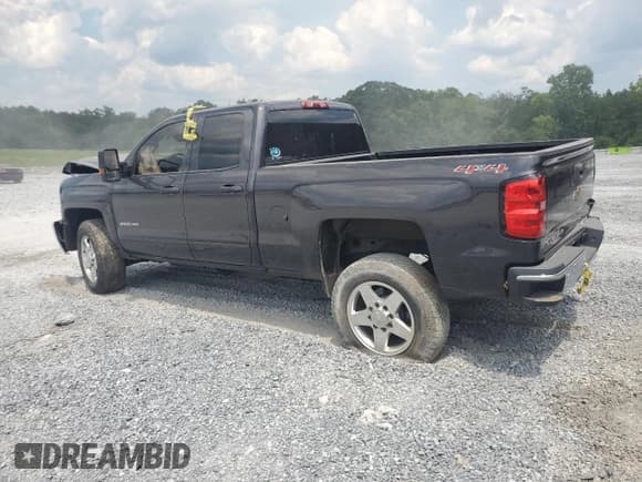✅ 2015 Chevrolet Silverado 2500HD LT • VIN: 1GC2KVEGXFZ500368 • Lot: 63537205. Wystawiony na Copart z przebiegiem 215 282 mil. Bezpłatny archiwum sprzedaży aukcyjnych z USA i szczegółowy raport historii pojazdu na DreamBid. Zdjęcie 2.