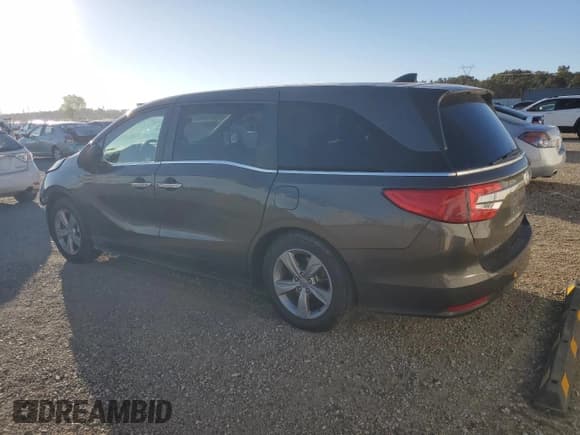 ✅ 2020 Honda Odyssey EX-L • VIN: 5FNRL6H75LB047758 • Лот: 82550655. Опубликован ранее на Copart с пробегом 153 350 миль. Бесплатный доступ к архиву аукционных продаж из США и подробный отчёт об истории автомобиля на DreamBid. Изображение 2.