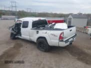 ✅ 2013 Toyota Tacoma • VIN: 5TFMU4FN9DX019465 • Lot: 42010194. Listed on IAAI with 115,812 mi. Free auction sales archive from the USA and detailed vehicle history report at DreamBid. Image 3.