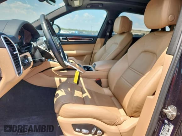 ✅ 2020 Porsche Cayenne S • VIN: WP1AB2AY5LDA28029 • Лот: 69792005. Опубликован ранее на Copart с пробегом 24 590 миль. Бесплатный доступ к архиву аукционных продаж из США и подробный отчёт об истории автомобиля на DreamBid. Изображение 7.