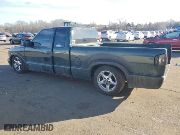 ✅ 2002 Chevrolet S-10 LS • VIN: 1GCCS19W328143369 • Лот: 88788835. Опубликован ранее на Copart с пробегом 207 091 миль. Бесплатный доступ к архиву аукционных продаж из США и подробный отчёт об истории автомобиля на DreamBid. Изображение 2.