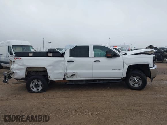 ✅ 2019 Chevrolet Silverado 2500HD Work Truck • VIN: 1GC1KREG5KF269412 • Лот: 43655197. Опубликован ранее на IAAI с пробегом 141 150 миль. Бесплатный доступ к архиву аукционных продаж из США и подробный отчёт об истории автомобиля на DreamBid. Изображение 13.