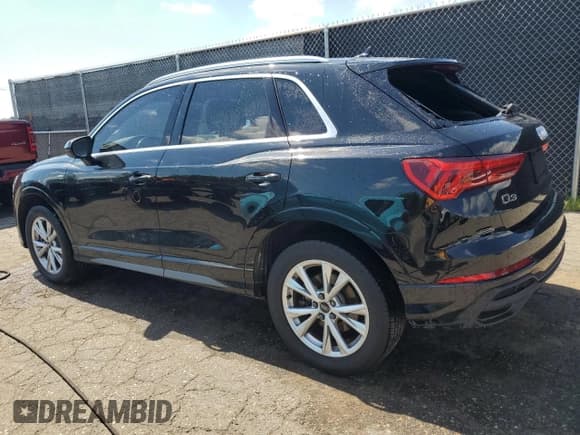 ✅ 2023 Audi Q3 S line Premium • VIN: WA1DECF31P1131457 • Лот: 69551525. Опубликован ранее на Copart с пробегом 44 788 миль. Бесплатный доступ к архиву аукционных продаж из США и подробный отчёт об истории автомобиля на DreamBid. Изображение 2.