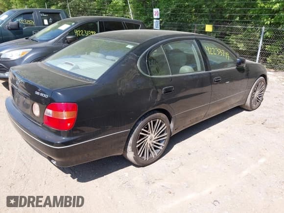 ✅ 1998 Lexus GS 300 • VIN: JT8BD68S0W0043864 • Лот: 42233719. Опубликован ранее на IAAI с пробегом 228 253 миль. Бесплатный доступ к архиву аукционных продаж из США и подробный отчёт об истории автомобиля на DreamBid. Изображение 4.