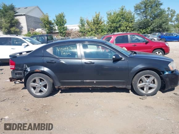 ✅ 2008 Dodge Avenger R/T • VIN: 1B3LC76M38N690883 • Лот: 43304878. Опубликован ранее на IAAI с пробегом 203 586 миль. Бесплатный доступ к архиву аукционных продаж из США и подробный отчёт об истории автомобиля на DreamBid. Изображение 13.