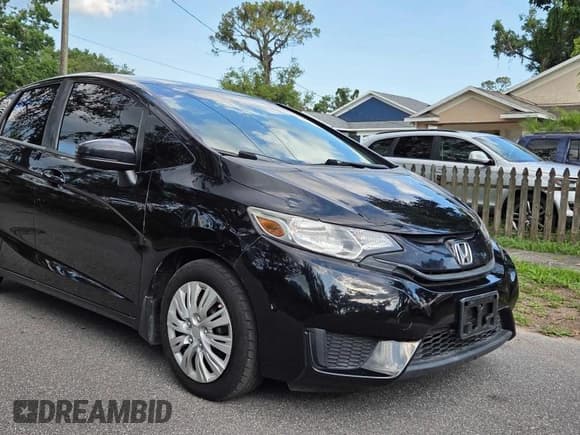 ✅ 2015 Honda Fit LX • VIN: 3HGGK5H56FM706550 • Lot: 61749455. Listed on Copart with 87,421 mi. Free auction sales archive from the USA and detailed vehicle history report at DreamBid. Image 1.