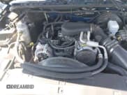 ✅ 1999 Chevrolet Blazer LS • VIN: 1GNCS13W4X2185382 • Lot: 42761545. Wystawiony na IAAI z przebiegiem 212 479 mil. Bezpłatny archiwum sprzedaży aukcyjnych z USA i szczegółowy raport historii pojazdu na DreamBid. Zdjęcie 10.