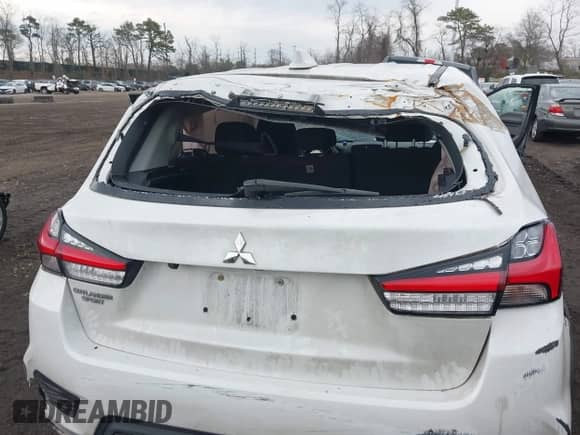 2020 Mitsubishi Outlander ES с VIN JA4AR3AUXLU027372, выставлен на аукционе IAAI как лот 42047081 с пробегом Не указан миль и . История ставок и продаж доступна на DreamBid. Изображение 19.