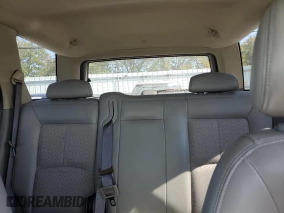 ✅ 2006 Saturn VUE • VIN: 5GZCZ53426S805413 • Лот: 81396365. Опубликован ранее на Copart с пробегом 101 800 миль. Бесплатный доступ к архиву аукционных продаж из США и подробный отчёт об истории автомобиля на DreamBid. Изображение 10.